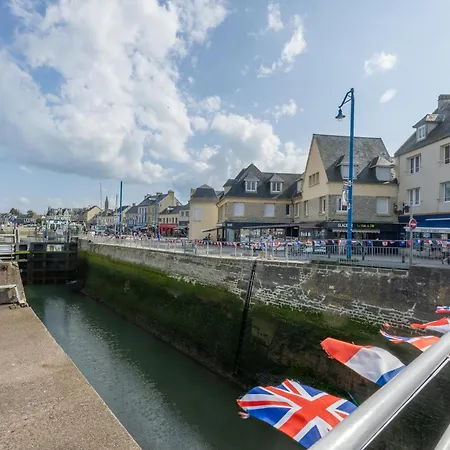 Bassin Avec Patio ポール・アン・ベッサン・ユパン