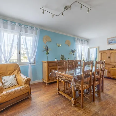 Bassin Avec Patio アパート