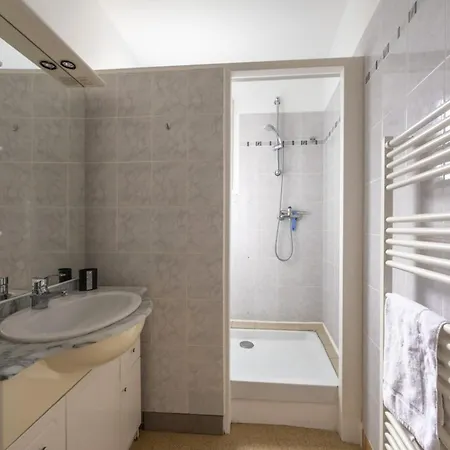 Bassin Avec Patio דירה *