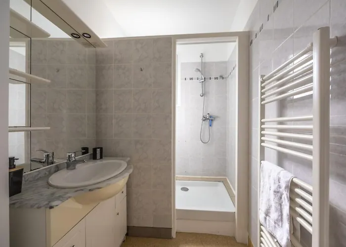 Bassin Avec Patio דירה *