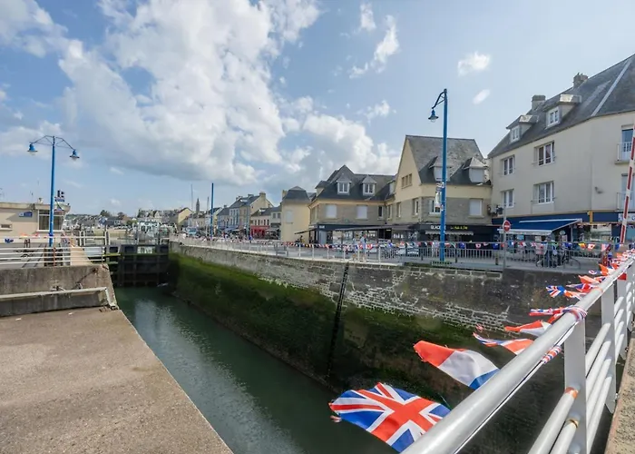 דירה Bassin Avec Patio